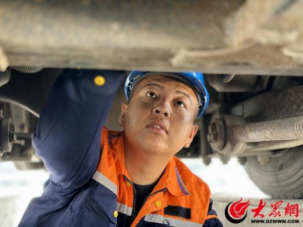 盈富配资 检查车辆、调整运力、志愿服务……温馨巴士提前进入假日应对模式